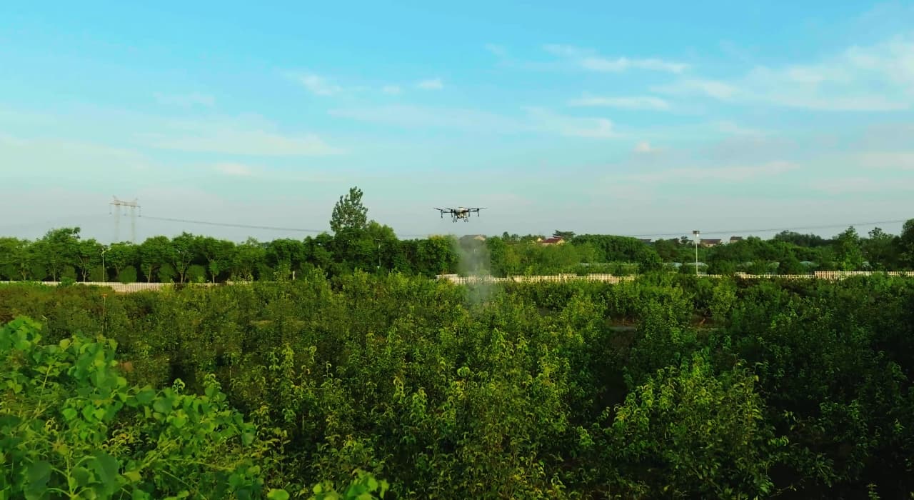 crop spraying drone manufacturer