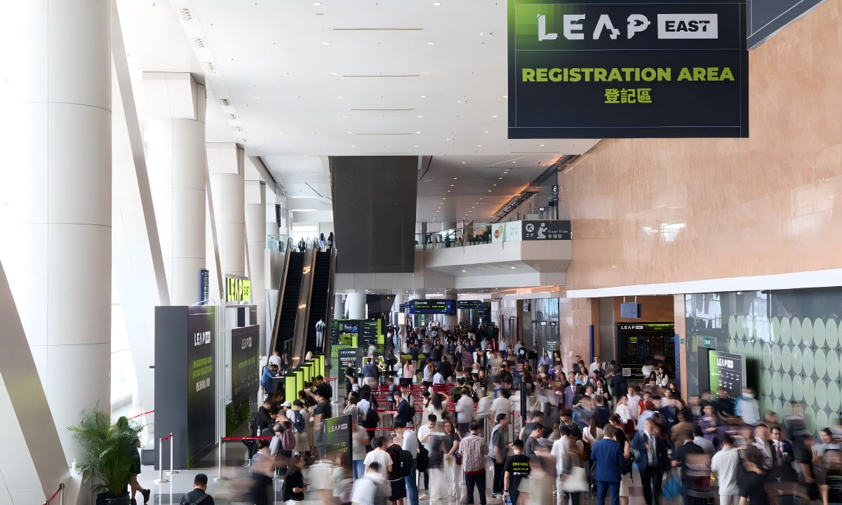TopXGun Showcases C15 Cleaning Drone at LEAP EAST 2026, Advancing Smarter High-Rise Cleaning Solutions